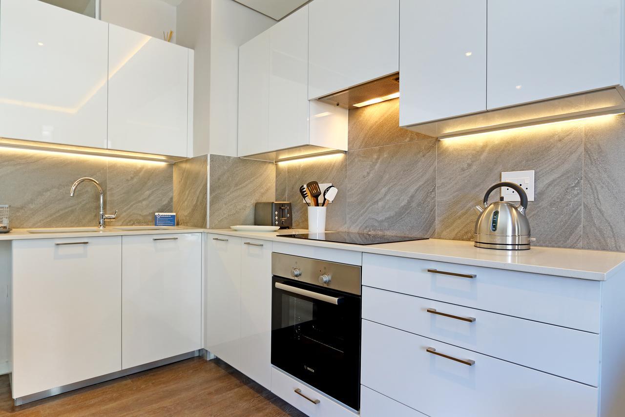 Chelsea Luxury Suites Kapstaden Exteriör bild